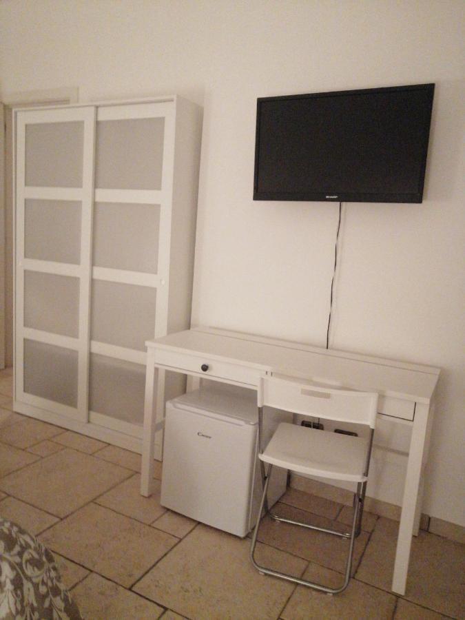 Whiteroom ليتشي المظهر الخارجي الصورة